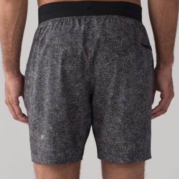 Lululemon T.H.E. Short *Linerless 7"
White Noise Alpine White Black Size Small - Picture 2 of 7